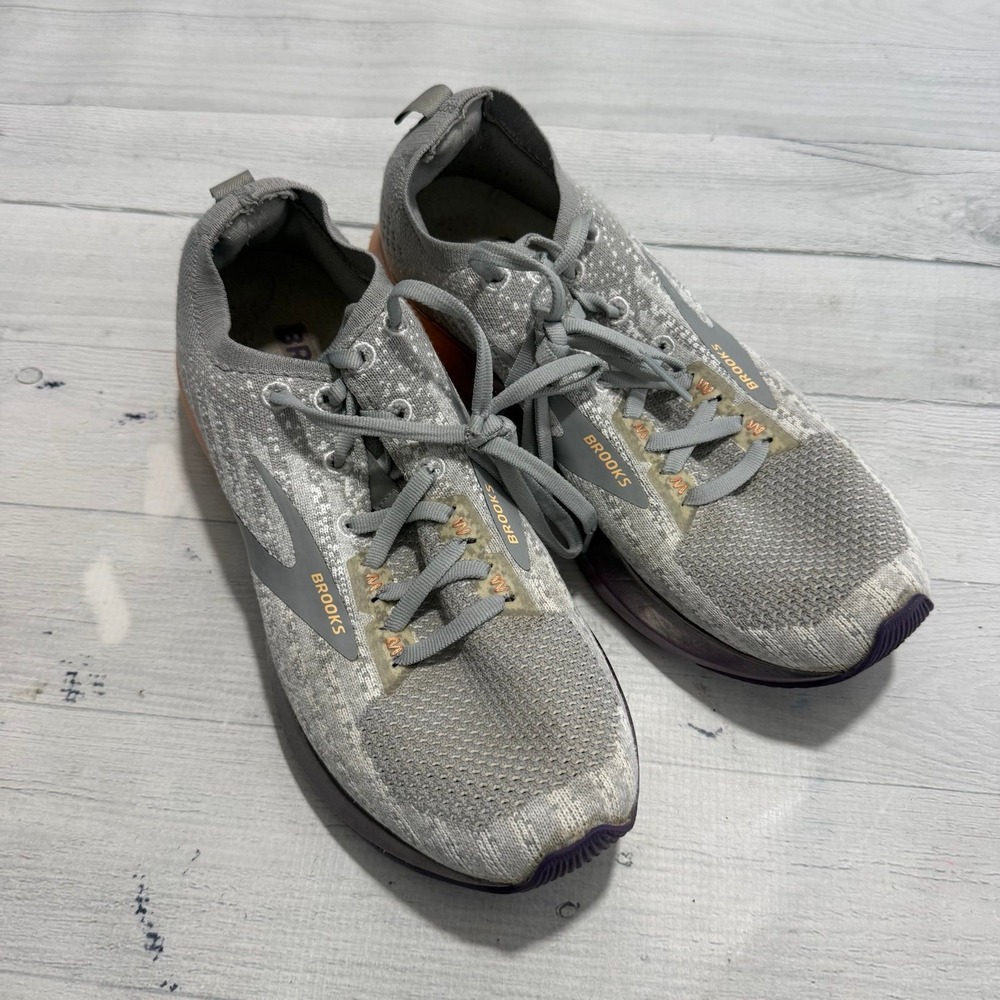 Brooks Levitate 3 Women's Grey Running Shoes Size 8 US